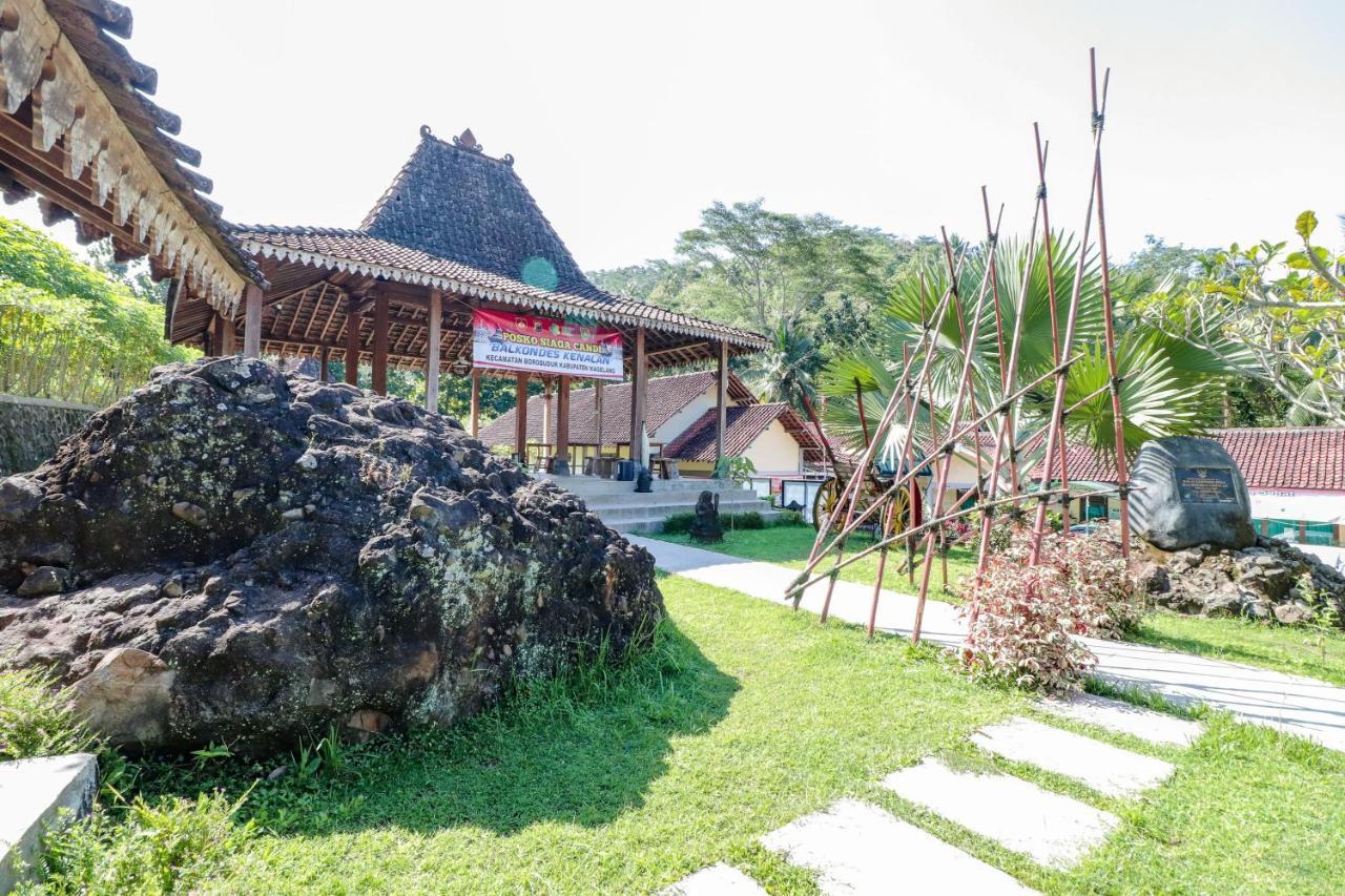 Hotel Balkondes Kenalan à Magelang Extérieur photo