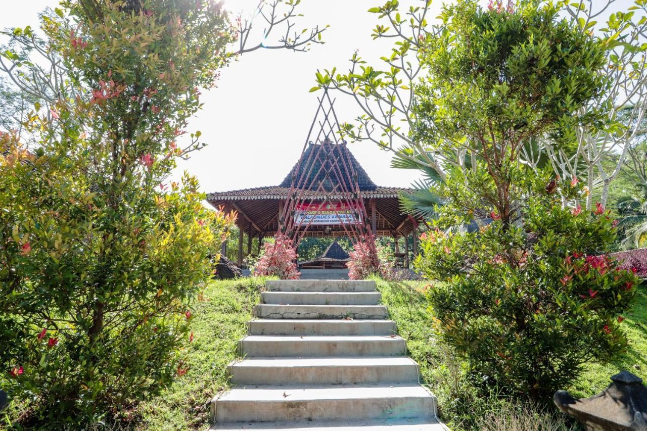 Hotel Balkondes Kenalan à Magelang Extérieur photo